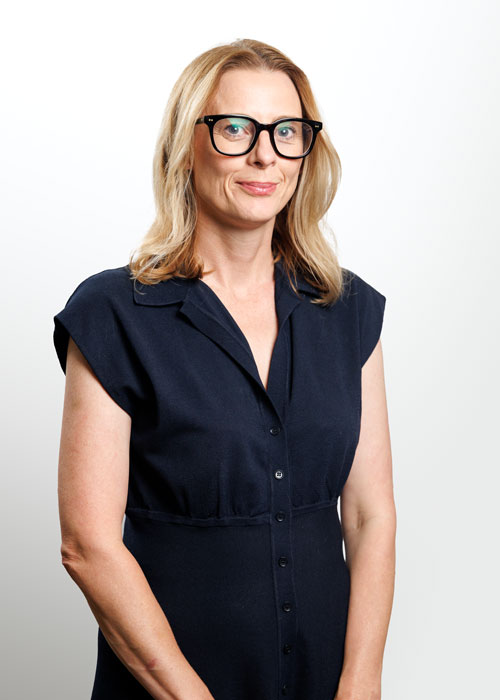 Rebecca Roberts headshot